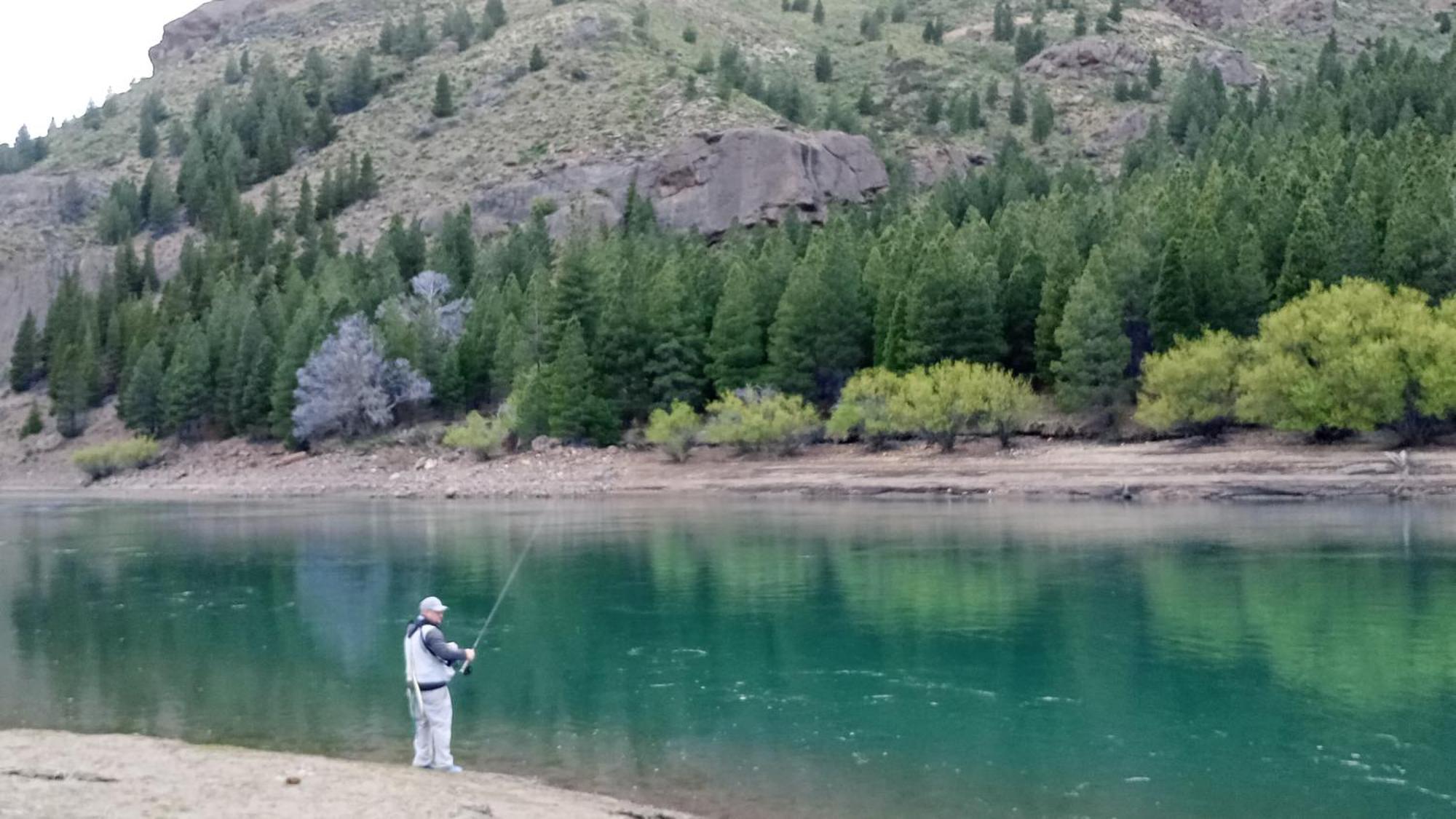 Bardas Del Limay Dormi-Con Hidromasaje - Totalmente Equipado Plottier Dış mekan fotoğraf